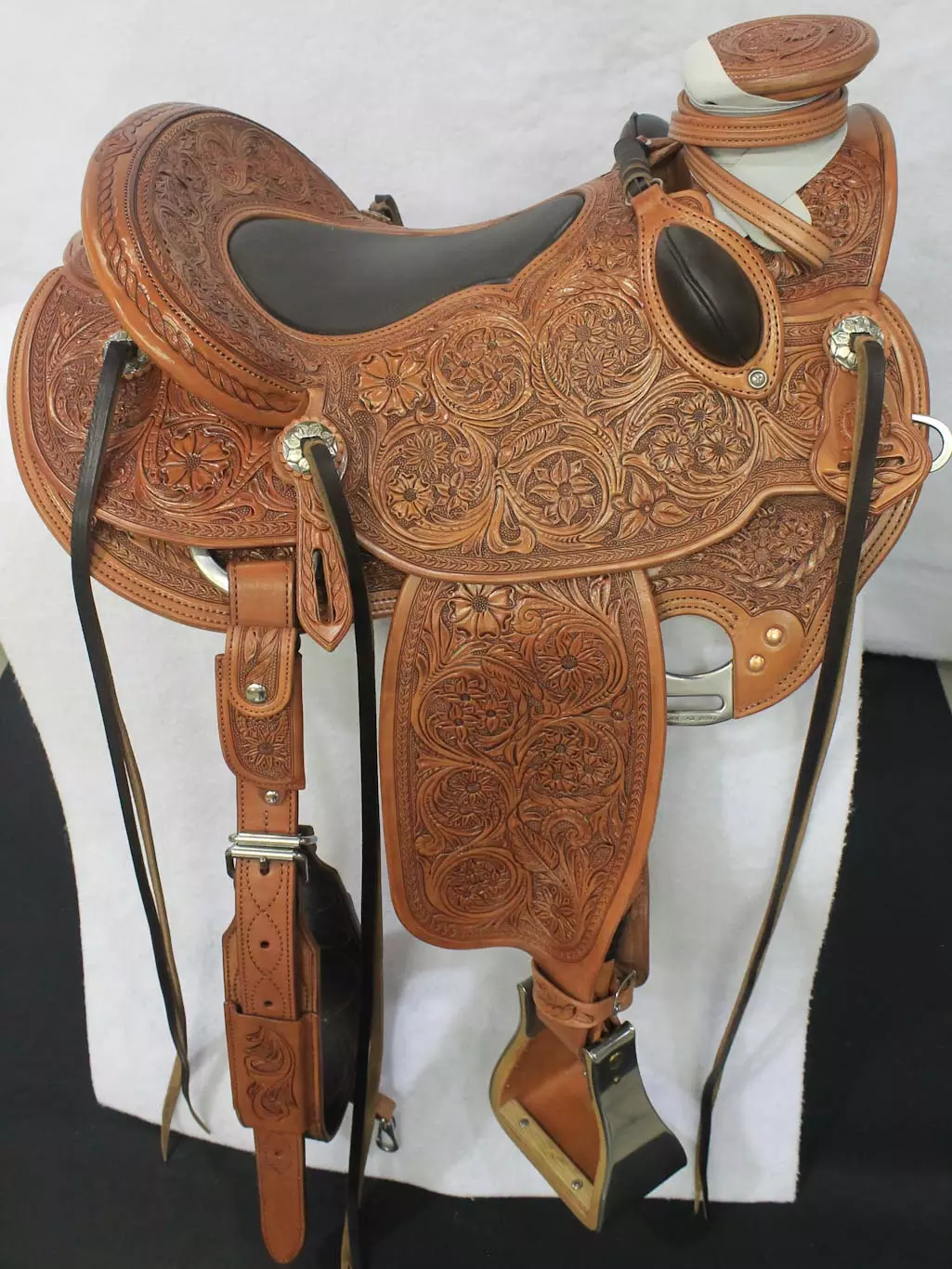 custom saddle